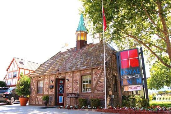 Royal Copenhagen Inn Solvang Exteriér fotografie